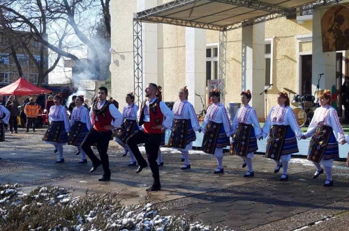 ШЕСТНАДЕСЕТИ ПРАЗНИК НА ВИНОТО И ВИНОПРОИЗВОДСТВОТО „ПЪРВОМАЙ 2020”